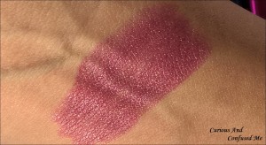 Makeup Revolution I Heart Makeup I Am Powerful eyeshadow palette review India eyeshadow review Affordable eyeshadow palette review Purplle eyeshadow in India review Indian beauty blog 