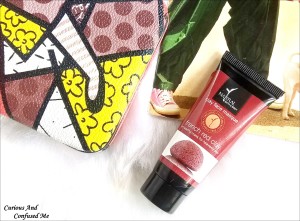 Natural Bath and Body Clay Face Masque review Clay based masque for oily skin Clay based masked for acne prone skin Natural Bath and Body products dusky indian blogger Indian blogger face mask for oily skin beauty blog