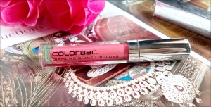 Colorbar Diamond Shine Lip Gloss in Pink Flash review Colorbar Diamond Shine Lip Gloss in Pink Flash swatch Colorbar Diamond Shine Lip Gloss in Pink Flash price Colorbar Diamond Shine Lip Gloss review Colorbar Diamond Shine Colorbar lipgloss review colorbar review Indian beauty blog Colorbar new launch gloss Pink lipgloss Pink lipgloss for parties Dusky beauty blogger Colorbar Diamond Shine Lip Gloss in Pink Flash swatch
