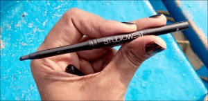 Studiowest Pure Passion Kajal Black review Studiowest cosmetics review westside kajal review westside cosmetics Black kajal review Indian beauty blog Dusky indian blogger 