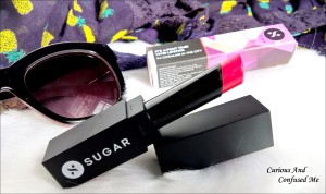 Sugar It's A-pout Time! Vivid Lipstick - Coraline In The City Sugar Vivid Lipstick Coraline In The City Sugar Vivid Lipstick review Sugar lipstick review Sugar Indian beauty blogger Orange lipstick India Orange coral lipstick India review Dusky skin blogger Lipstick review