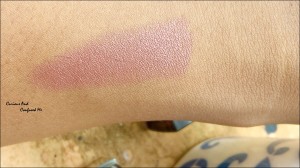 Maybelline Crazy for Coffee swatch Maybelline Color Sensational Lipstick Crazy for Coffee Review, Maybelline Crazy for Coffee, Nuetral lipstick for Dusky skintone, Neutral lipstick under 500, Creamy brown lipstick, Indian beauty blog, Maybelline brown lipstick review 