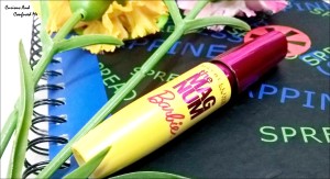 Maybelline The Magnum Barbie Mascara review , Maybelline Magnum Barbie Mascara review, Maybelline Barbie Mascara review, Maybelline Mascara review, Indian beauty blog, Maybelline Mascara available in India, Mascara under 500 in India, Mascara review. 