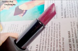 Nykaa So Matte! lipstick Wicked Wine review, Nykaa matte lipstick wicked wine review, Nykaa matte lipstick review, Nykaa matte lipstick wicked wine swatch, Nykaa Marron lipstick review,Nykaa matte lipstick, Affordable lipstick in India, Lipstick matching ethnic dresses, Marron lipstick for Indian skin 