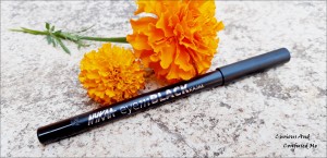 Nykaa EyeM Black knight kajal review, Nykaa EyeM kajal review, Nykaa EyeM Black Kajal review swatch, Nykaa Kajal review, Nykaa products review, Kajals in india 