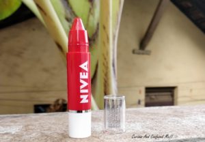 Nivea Coloron Crayon Pop Red review, Nivea Coloron Crayon Pop Red swatch, Nivea Lip crayon review, Nivea crayon review, Nivea lip crayon red, Lip crayon review, cheap lip crayon